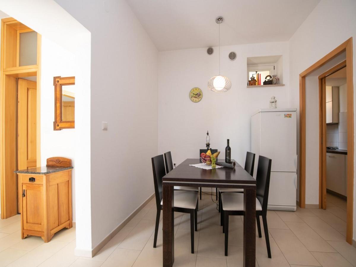 Apartment Marina With Sea View Laurana Esterno foto